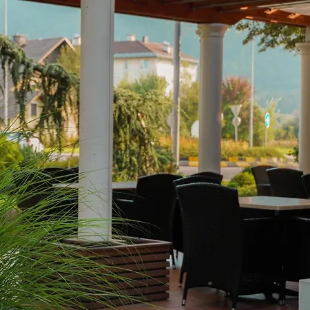 Casa de hóspedes Tri Zvezde